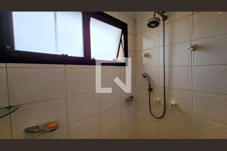 Apartamento à venda com 345m², 5 quartos e 3 vagas Apartamento à venda com 345m², 5 quartos e 3 vagasBanheiro Quarto Suíte 1