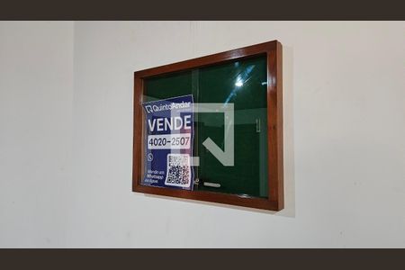 Apartamento à venda com 345m², 5 quartos e 3 vagas Apartamento à venda com 345m², 5 quartos e 3 vagasPlaca