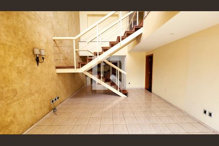 Apartamento à venda com 345m², 5 quartos e 3 vagas Apartamento à venda com 345m², 5 quartos e 3 vagasSala 2