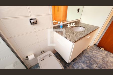 Apartamento à venda com 345m², 5 quartos e 3 vagas Apartamento à venda com 345m², 5 quartos e 3 vagasBanheiro Quarto Suíte 2