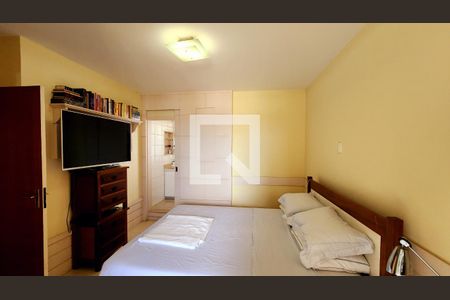 Apartamento à venda com 345m², 5 quartos e 3 vagas Apartamento à venda com 345m², 5 quartos e 3 vagasQuarto Suíte 3