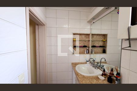 Apartamento à venda com 345m², 5 quartos e 3 vagas Apartamento à venda com 345m², 5 quartos e 3 vagasBanheiro Quarto Suíte 3