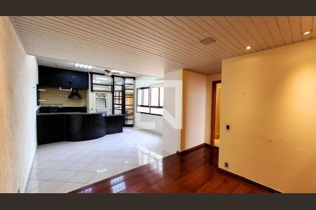 Apartamento à venda com 345m², 5 quartos e 3 vagas Apartamento à venda com 345m², 5 quartos e 3 vagasÁrea gourmet