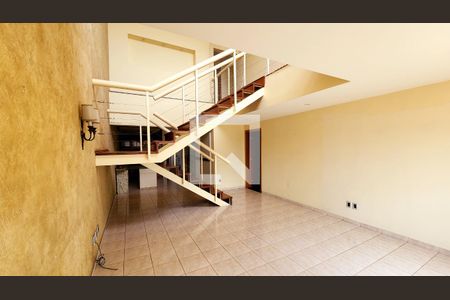 Apartamento à venda com 345m², 5 quartos e 3 vagas Apartamento à venda com 345m², 5 quartos e 3 vagasSala 2