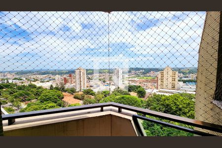 Apartamento à venda com 345m², 5 quartos e 3 vagas Apartamento à venda com 345m², 5 quartos e 3 vagasSacada Quarto Suíte 1