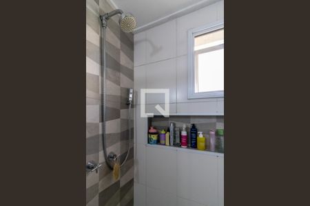 Apartamento à venda com 80m², 2 quartos e 1 vaga Apartamento à venda com 80m², 2 quartos e 1 vagaBanheiro da Suíte