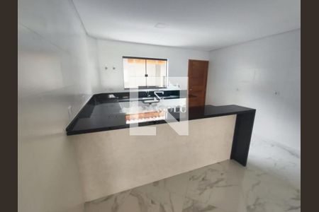 Casa à venda com 140m², 3 quartos e 4 vagas