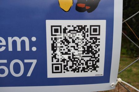 Casa à venda com 250m², 2 quartos e 6 vagasPlaca QR Code