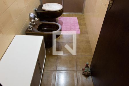 Casa à venda com 778m², 4 quartos e 5 vagas Casa à venda com 778m², 4 quartos e 5 vagasBANHEIRO SOCIAL 2