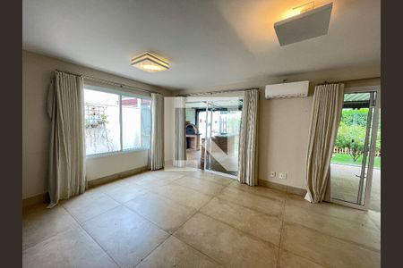 Sala de casa de condomínio à venda com 4 quartos, 164m² em Jardim Myrian Moreira da Costa, Campinas