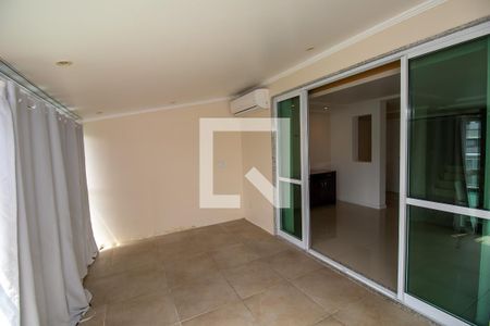 Sala de TV de apartamento à venda com 3 quartos, 256m² em Recreio dos Bandeirantes, Rio de Janeiro