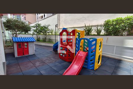 Apartamento à venda com 160m², 3 quartos e 4 vagas Apartamento à venda com 160m², 3 quartos e 4 vagasÁrea Comum