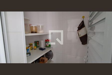 Apartamento à venda com 160m², 3 quartos e 4 vagas Apartamento à venda com 160m², 3 quartos e 4 vagasÁrea de Serviço