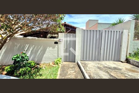 Casa de condomínio à venda com 99m², 3 quartos e 1 vagaFachada