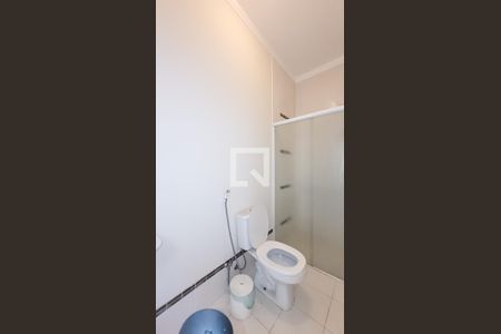 Casa de condomínio à venda com 200m², 5 quartos e 4 vagas Casa de condomínio à venda com 200m², 5 quartos e 4 vagasBanheiro