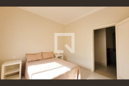 Casa de condomínio à venda com 200m², 5 quartos e 4 vagas Casa de condomínio à venda com 200m², 5 quartos e 4 vagasSuíte 3