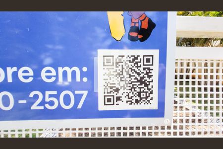 Casa de condomínio à venda com 200m², 5 quartos e 4 vagas Casa de condomínio à venda com 200m², 5 quartos e 4 vagasPlaquinha