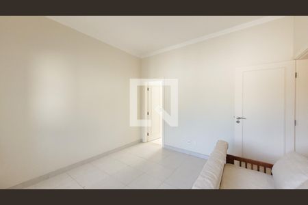 Casa de condomínio à venda com 200m², 5 quartos e 4 vagas Casa de condomínio à venda com 200m², 5 quartos e 4 vagasSuíte 4