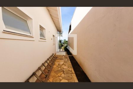 Casa de condomínio à venda com 200m², 5 quartos e 4 vagas Casa de condomínio à venda com 200m², 5 quartos e 4 vagasÁrea externa