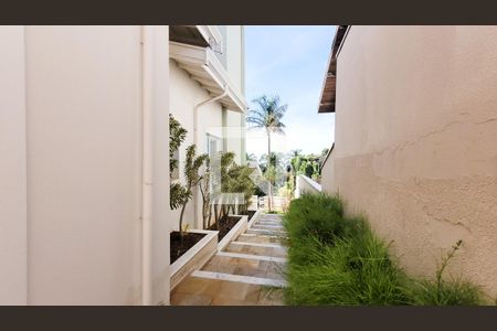 Casa de condomínio à venda com 200m², 5 quartos e 4 vagas Casa de condomínio à venda com 200m², 5 quartos e 4 vagasÁrea externa