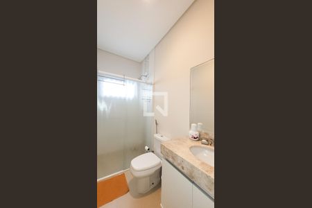 Casa de condomínio à venda com 200m², 5 quartos e 4 vagas Casa de condomínio à venda com 200m², 5 quartos e 4 vagasBanheiro da Suíte 1