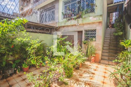 Casa à venda com 200m², 4 quartos e 4 vagas Casa à venda com 200m², 4 quartos e 4 vagasGaragem