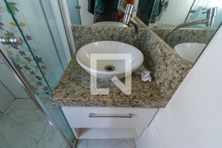 Apartamento à venda com 64m², 3 quartos e 1 vaga Apartamento à venda com 64m², 3 quartos e 1 vagaBanheiro