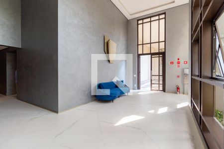 Apartamento à venda com 82m², 2 quartos e 1 vaga Apartamento à venda com 82m², 2 quartos e 1 vagaHall social