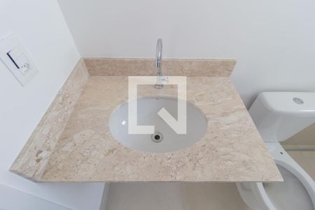 Apartamento à venda com 82m², 2 quartos e 1 vaga Apartamento à venda com 82m², 2 quartos e 1 vagaDetalhe Banheiro - Suíte 2