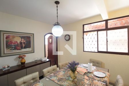 Casa à venda com 270m², 3 quartos e 5 vagasCopa