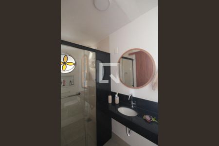 Casa à venda com 270m², 3 quartos e 5 vagasBanheiro Social 2