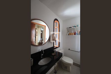 Casa à venda com 270m², 3 quartos e 5 vagasBanheiro Social 2