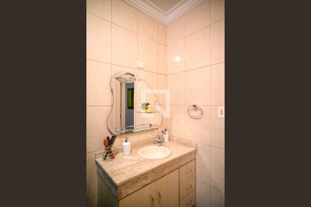 Casa à venda com 157m², 3 quartos e 2 vagas Casa à venda com 157m², 3 quartos e 2 vagasBanheiro