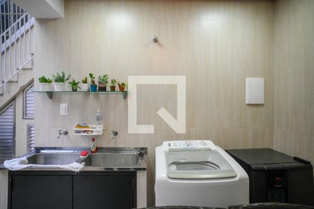 Casa à venda com 157m², 3 quartos e 2 vagas Casa à venda com 157m², 3 quartos e 2 vagasÁrea de Serviço