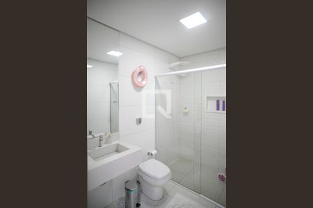 Casa à venda com 157m², 3 quartos e 2 vagas Casa à venda com 157m², 3 quartos e 2 vagasBanheiro de Serviço