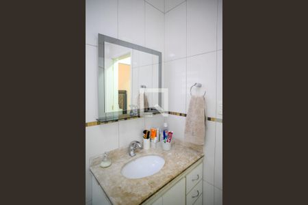 Casa à venda com 157m², 3 quartos e 2 vagas Casa à venda com 157m², 3 quartos e 2 vagasBanheiro da Suíte