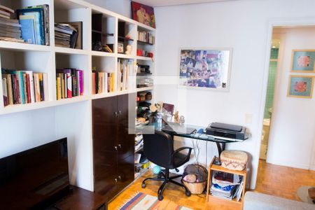 Apartamento à venda com 171m², 4 quartos e 3 vagas Apartamento à venda com 171m², 4 quartos e 3 vagasQuarto 3