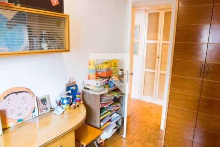 Apartamento à venda com 171m², 4 quartos e 3 vagas Apartamento à venda com 171m², 4 quartos e 3 vagasQuarto 2