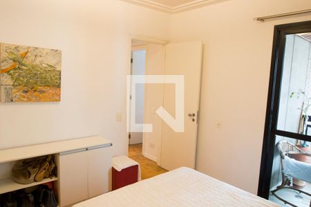 Apartamento à venda com 171m², 4 quartos e 3 vagas Apartamento à venda com 171m², 4 quartos e 3 vagasQuarto 4