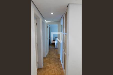 Apartamento à venda com 171m², 4 quartos e 3 vagas Apartamento à venda com 171m², 4 quartos e 3 vagasCorredor