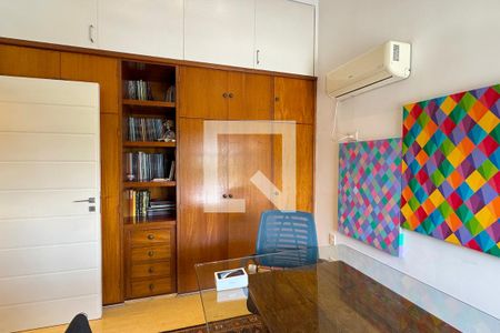 Casa de condomínio à venda com 317m², 3 quartos e 2 vagasQuarto 3