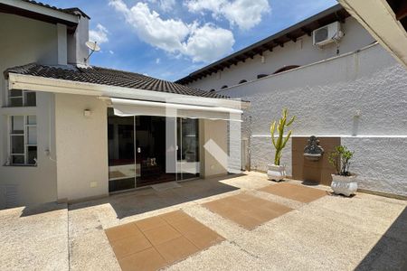 Casa de condomínio à venda com 317m², 3 quartos e 2 vagasQuintal