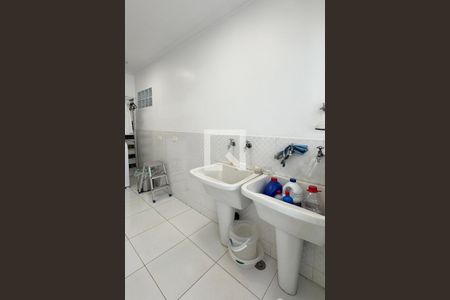 Casa de condomínio à venda com 317m², 3 quartos e 2 vagasÁrea de Serviço