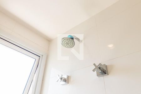 Apartamento à venda com 96m², 2 quartos e 3 vagas Apartamento à venda com 96m², 2 quartos e 3 vagasBanheiro da Suíte 1