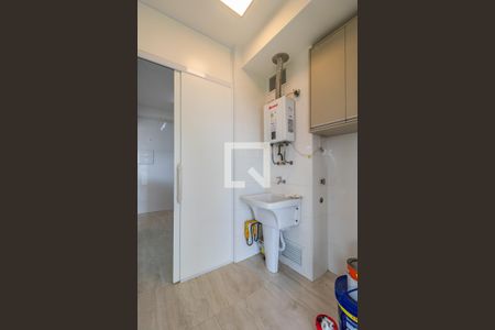 Apartamento à venda com 96m², 2 quartos e 3 vagas Apartamento à venda com 96m², 2 quartos e 3 vagasÁrea de Serviço