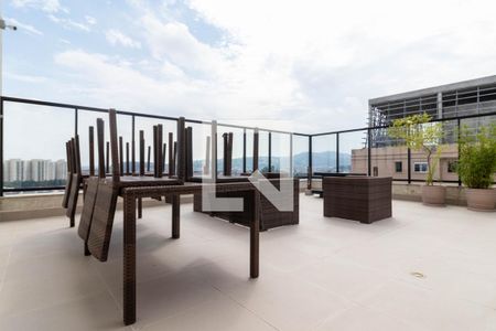 Apartamento à venda com 96m², 2 quartos e 3 vagas Apartamento à venda com 96m², 2 quartos e 3 vagasÁrea Comum