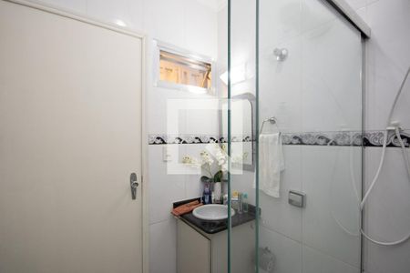 Casa à venda com 180m², 3 quartos e 4 vagas Casa à venda com 180m², 3 quartos e 4 vagasBanheiro 3