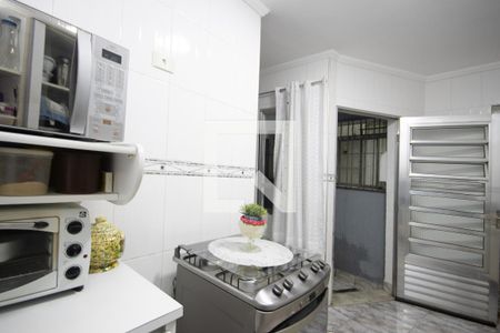 Casa à venda com 180m², 3 quartos e 4 vagas Casa à venda com 180m², 3 quartos e 4 vagasCozinha