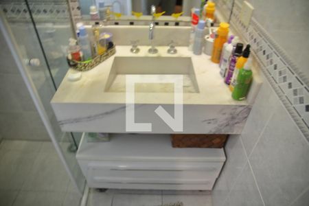 Apartamento à venda com 90m², 3 quartos e 2 vagasBanheiro Social