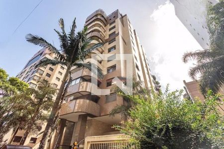 Apartamento à venda com 143m², 3 quartos e 4 vagas